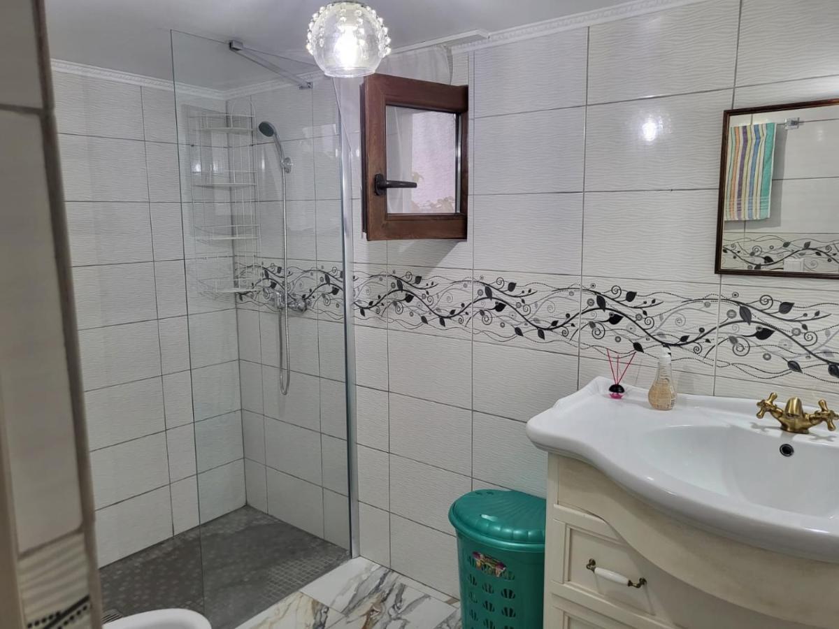 Ferienwohnung Apartament Cu Terasa Si Gratar Satu Mare Exterior foto